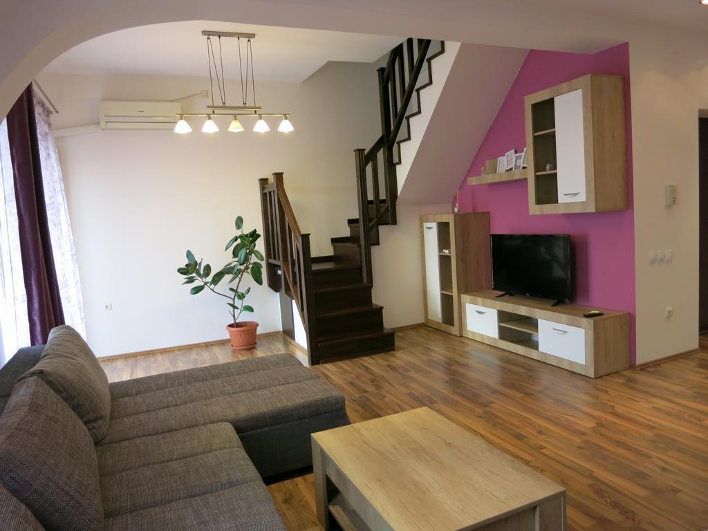 Penthouse Apartament Nufarul אורדאה מראה חיצוני תמונה